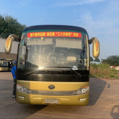Perfect gerenoveerd 65 passagiers 65 zitplaatsen coach bus met motor en lange wielbasis