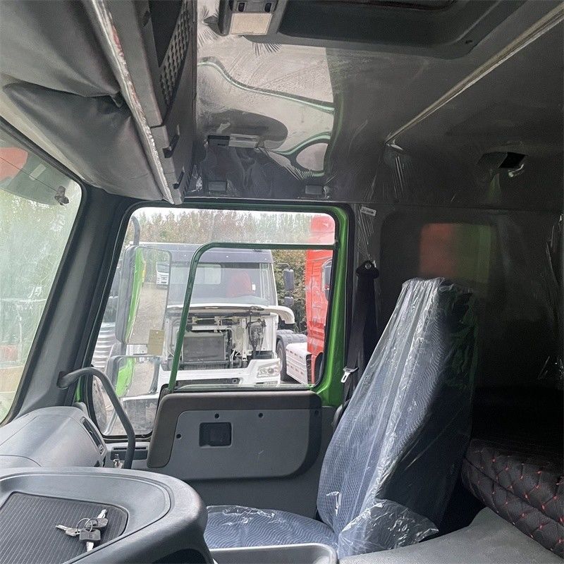 SINO TRUCK 12 wielen 30 kubieke meter HOWO 40 ton 8x4 Gebruikte dumptruck met performance
