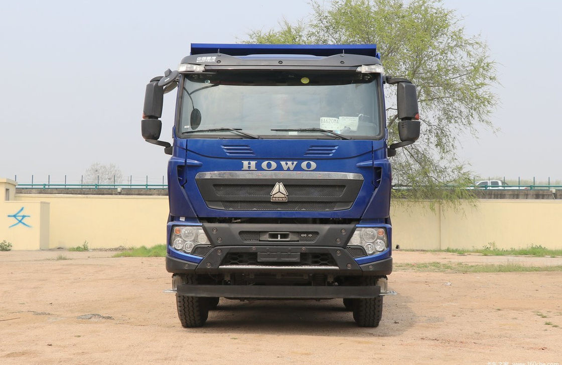 Gebruikte HOWO 440 pk 8X4 dumptruck met een laadvermogen van 30 ton en een vrachttank van 7,6x2,35x1,5 m