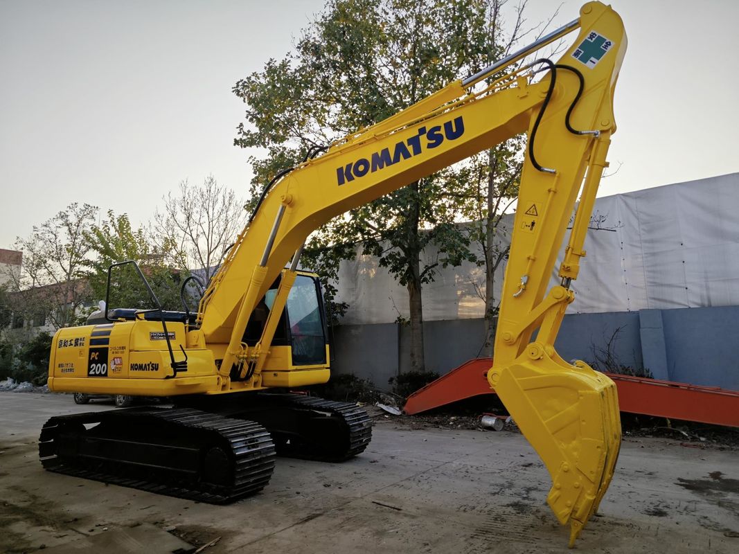 Verkoop gebruikte Komatsu PC220-8 graafmachine met originele hydraulische klep en 1,0-1,5 emmer