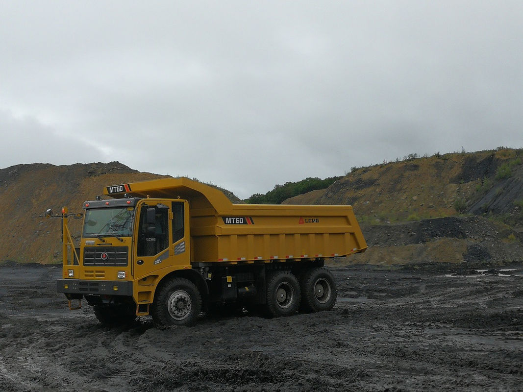 2 Achterwaarts schakelen MT60 MT86 MT106 Mijnbouwtruck 6X4 60-70 Tonnen Nutteload Off Road Tipper Truck