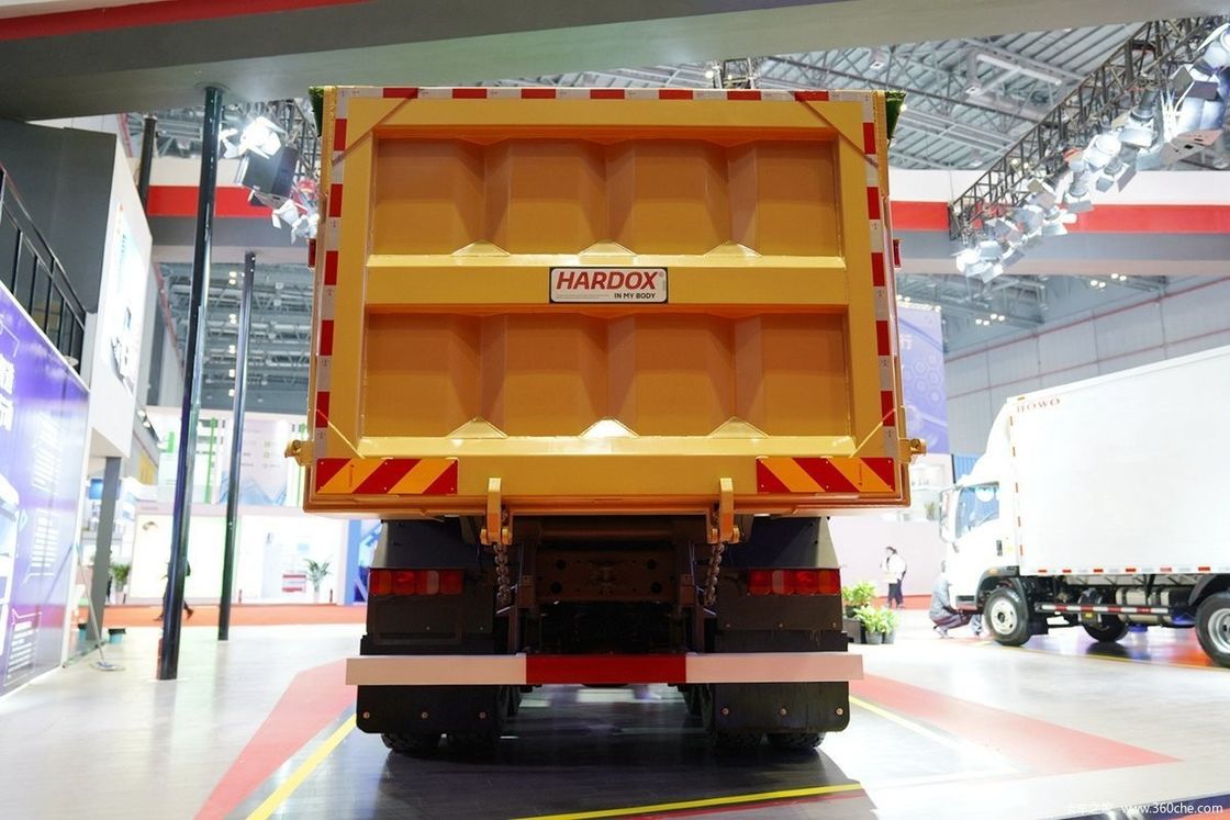24 kubieke meter dumptruck voor Sinotruck Howo 12 Wheeler Euro 5 Rhd 50tons 8x4