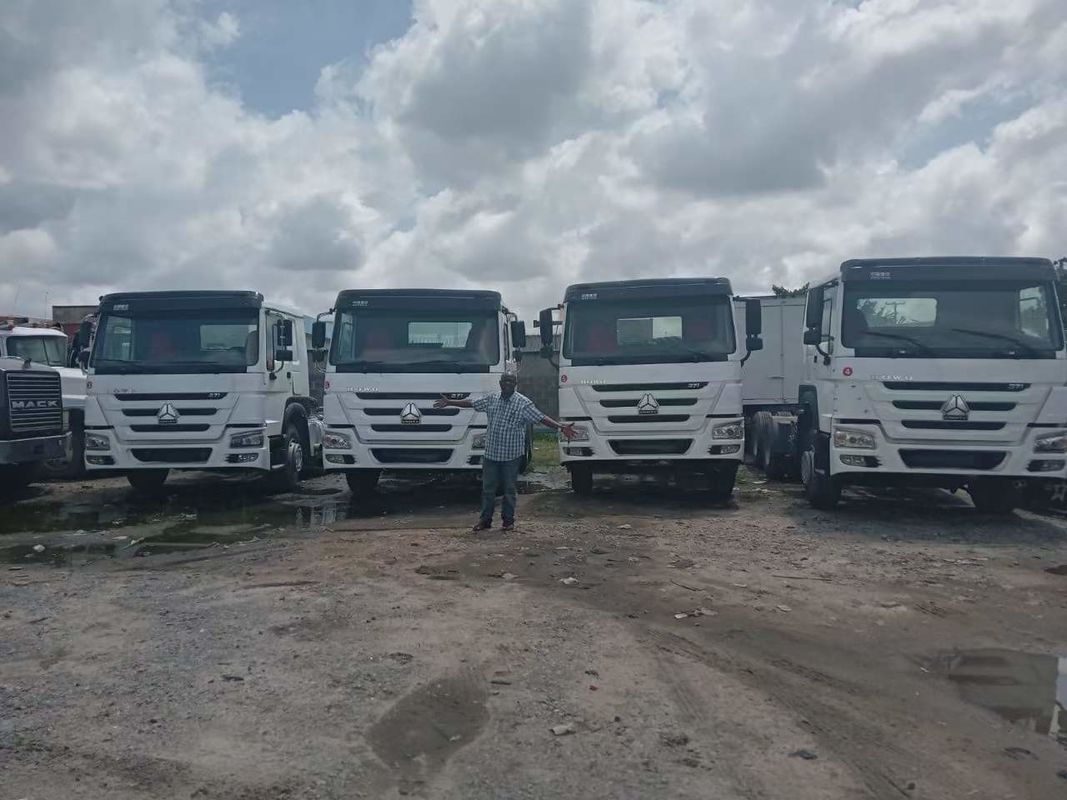 371 pk witte gebruikte dumptruck bij maximaal koppel Nm 1500-2000Nm Bruto voertuiggewicht ≥30T