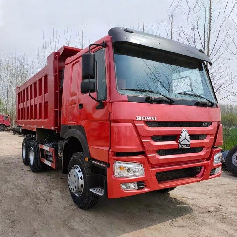 Made Sinotruk Howo 6x4 Dump Truck met 2 achterste schakels en 350Ltr brandstoftank