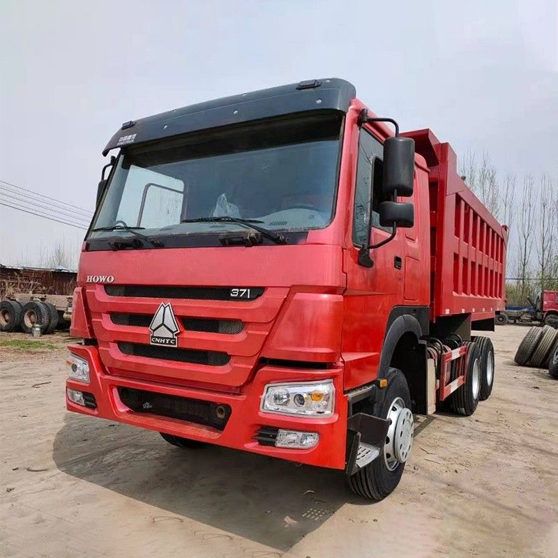 Made Sinotruk Howo 6x4 Dump Truck met 2 achterste schakels en 350Ltr brandstoftank