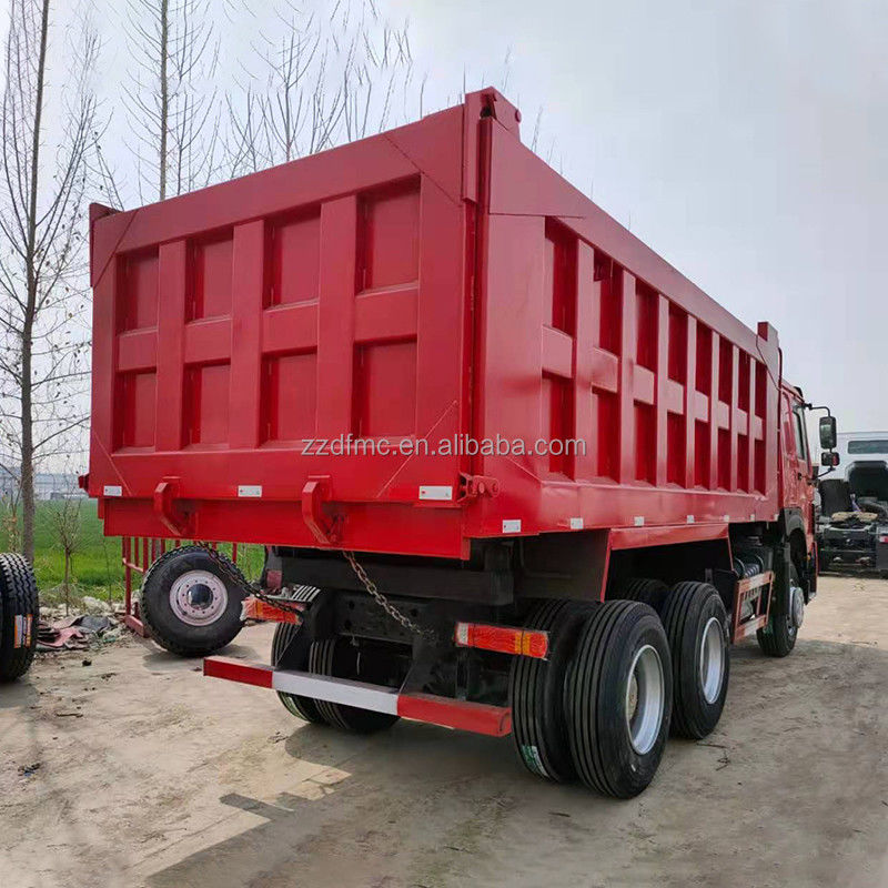 Made Sinotruk Howo 6x4 Dump Truck met 2 achterste schakels en 350Ltr brandstoftank