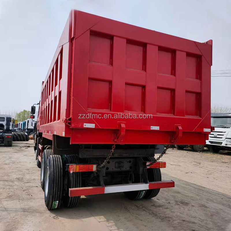 Made Sinotruk Howo 6x4 Dump Truck met 2 achterste schakels en 350Ltr brandstoftank
