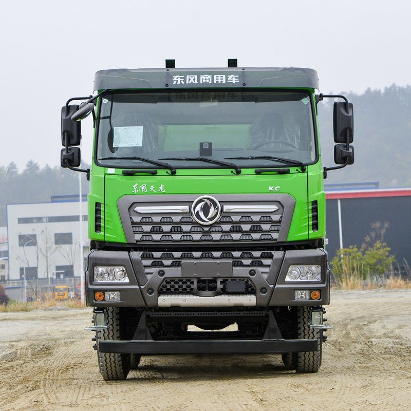 Klantverzoek Dongfeng KC 600 pk 8*4 Cummins motor Diesel Eruo5 zware vrachtwagen