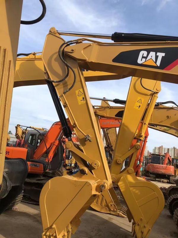 CAT320D Gebruikte graafmachine in VAE Crawler Backhoe CAT320DL CAT320D2 voor bouwwerkzaamheden