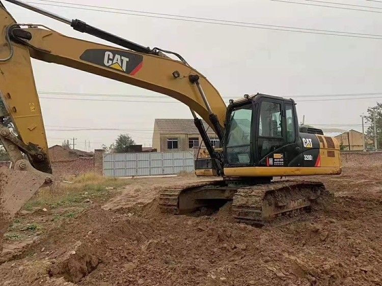 Kawasaki Hydraulische cilinder gebruikte Cat 320D Crawler Graafmachine met 1,1m3 emmercapaciteit