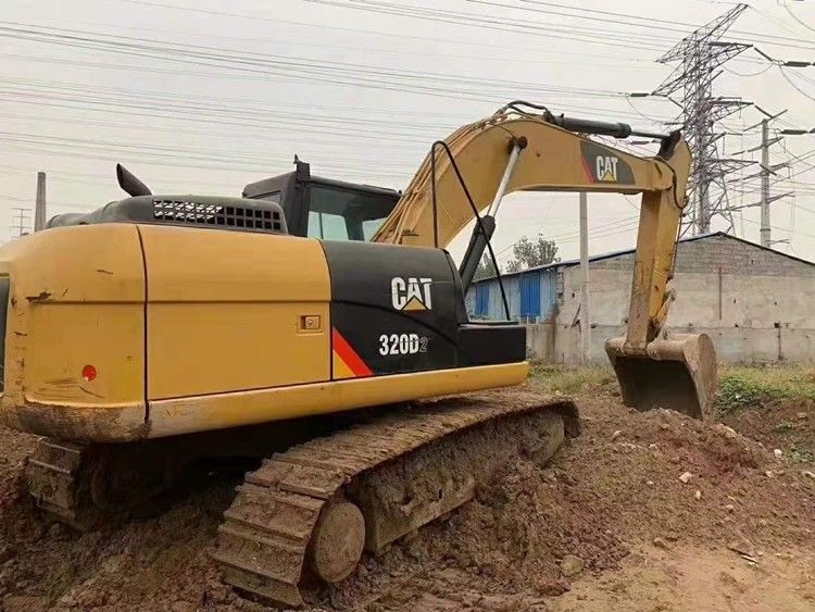 Kawasaki Hydraulische cilinder gebruikte Cat 320D Crawler Graafmachine met 1,1m3 emmercapaciteit