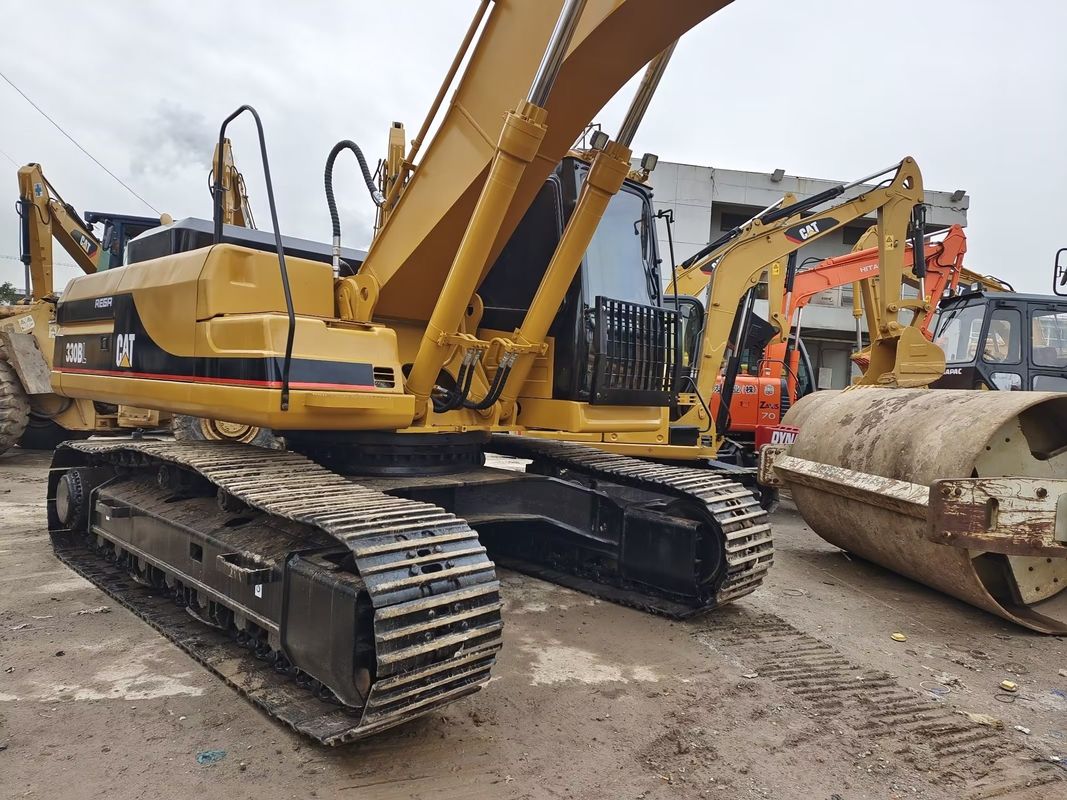 30t graafmachine Gebruikte CAT 330B Crawler Hydraulische graafmachine met een emmercapaciteit van 2,1 m3