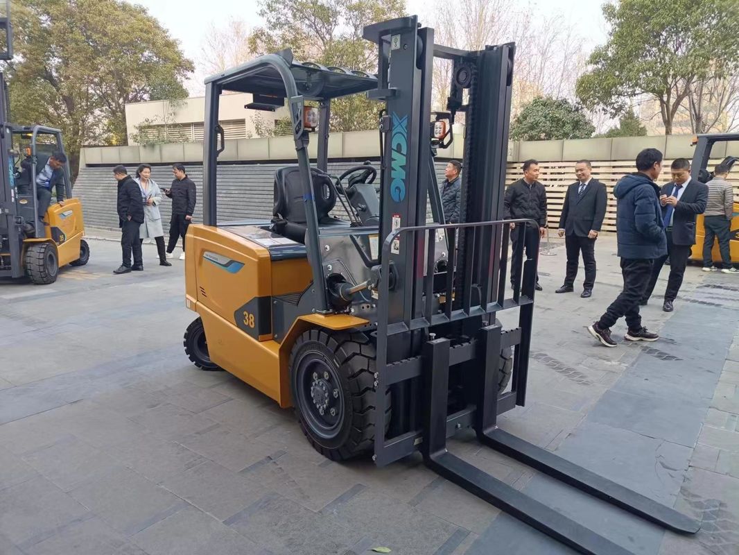 Gebruikte 3.8 ton vorkheftruck met goede prestaties en 2540 mm hoogte tegen betaalbare prijzen