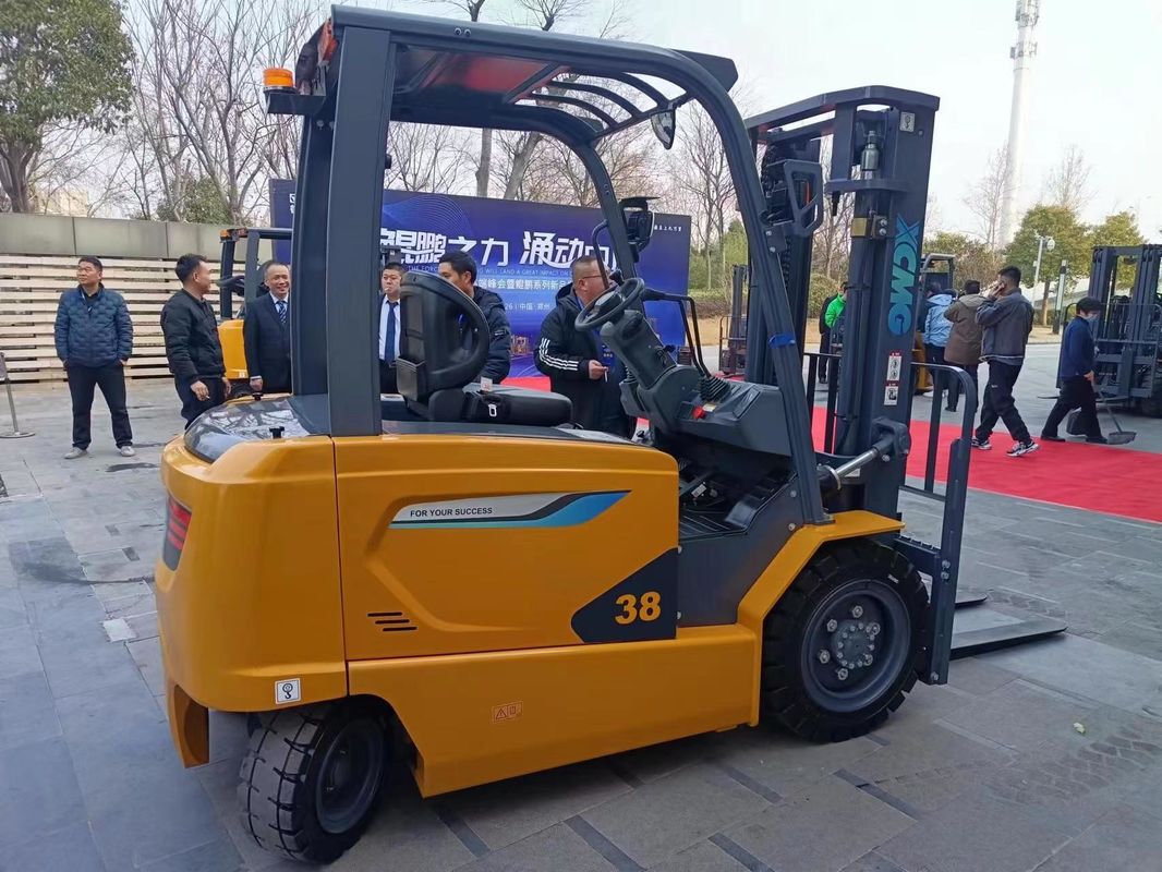 Gebruikte 3.8 ton vorkheftruck met goede prestaties en 2540 mm hoogte tegen betaalbare prijzen