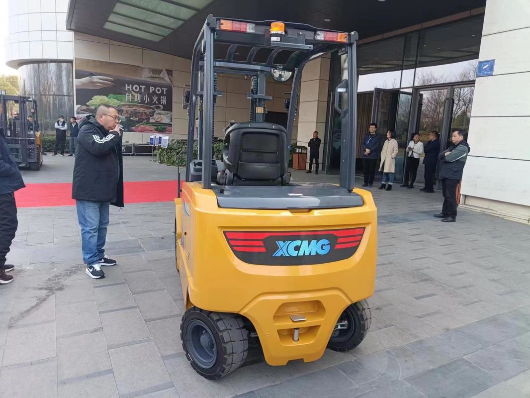 Gebruikte 3.8 ton vorkheftruck met goede prestaties en 2540 mm hoogte tegen betaalbare prijzen