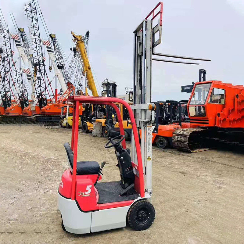 Voorraadmateriaalbewerking 0,5 ton Gebruikte Toyota elektrische vorkheftruck met vorkbreedte 150m