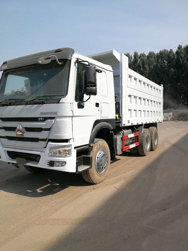Normale bestuurdersstoel Zware vrachtwagen Sino Sinotruk Howo 371hp 6x4 8x4 Tipper Gebruikte dumptrucks