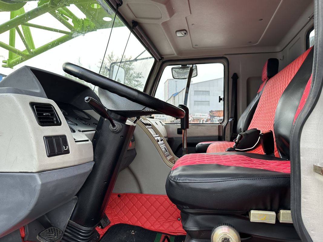 Zoomline ZTC800V Gebruikte 80 ton vrachtwagen kraan 80000 kg Gewicht en 8-cilinder dieselmotor