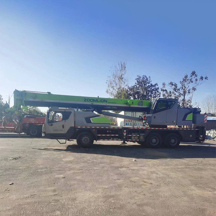 Zoomlion 25 ton kraan de perfecte combinatie van kracht en precisie voor de bouw