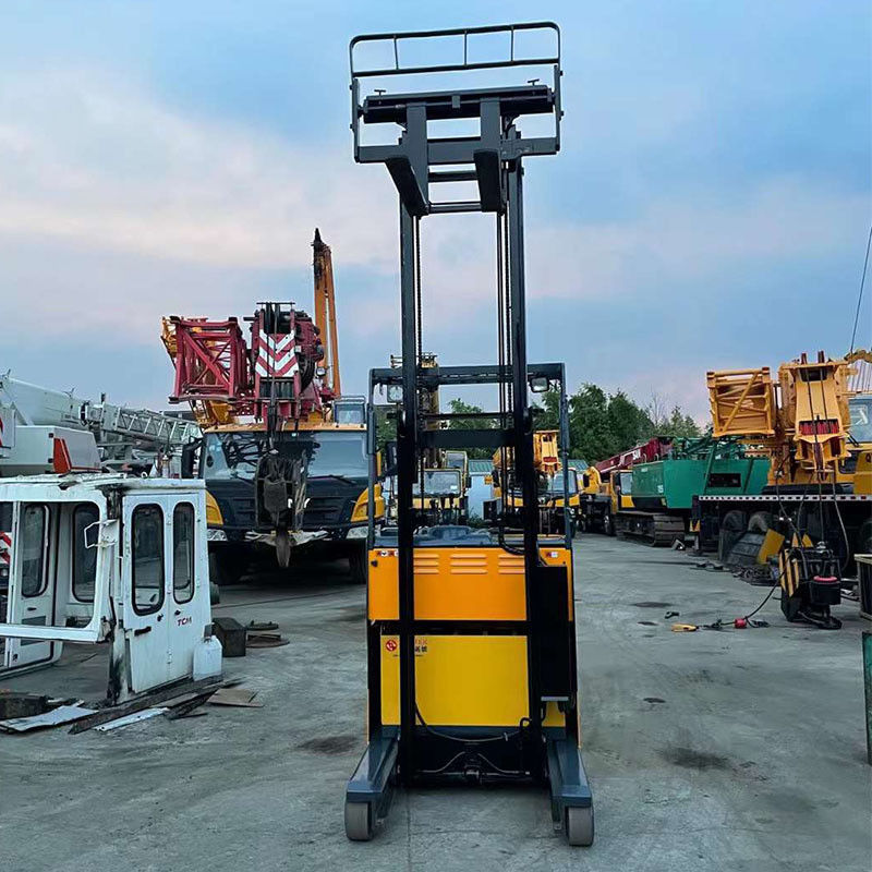 Goed gebruikte 1000 kg TCM elektrische vorkheftruck 3 ton capaciteit met elektrische motor