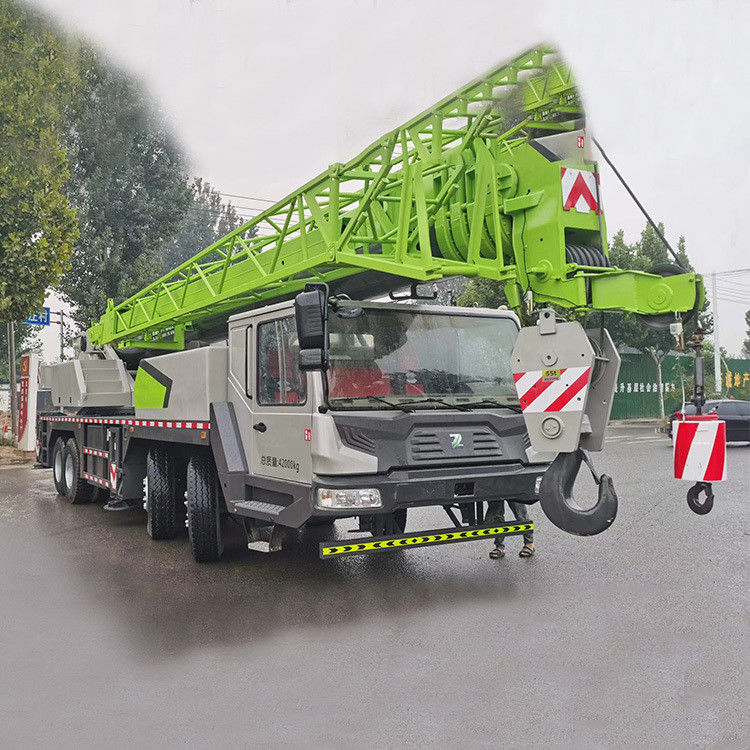 Gebruikte Zoomlion kraantruck 55 ton telescopische hydraulische kranen met 8-cilinder dieselmotor