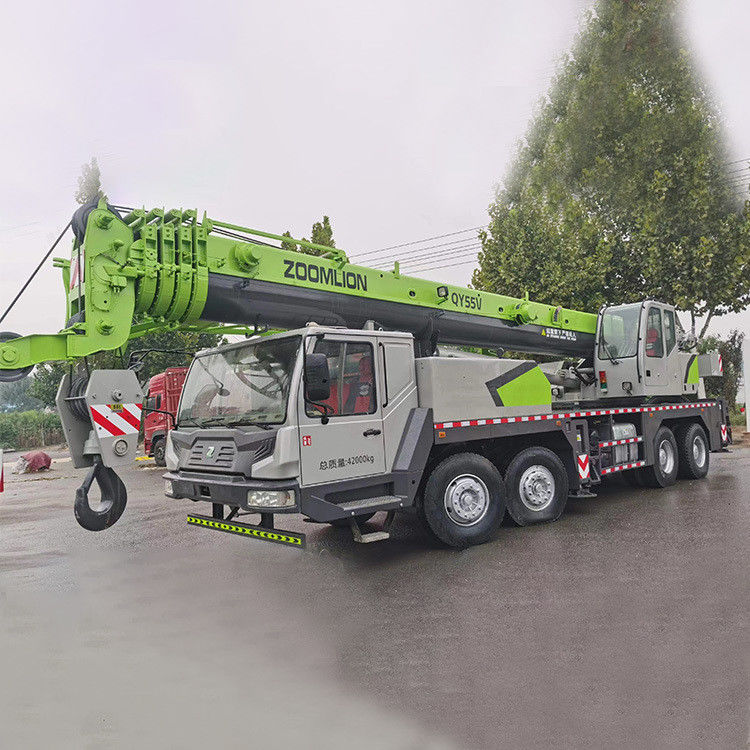 Gebruikte Zoomlion kraantruck 55 ton telescopische hydraulische kranen met 8-cilinder dieselmotor