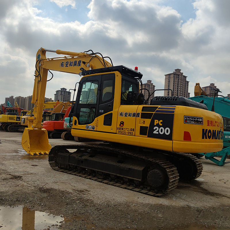 20 ton Komatsu PC200-8 Gebruikte graafmachine met 90% hydraulische klep