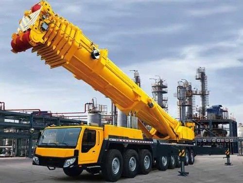 24m Min. draaidiameter QAY160 160 ton Gebruikte mobiele hydraulische vrachtwagen kraan voor het voordeel