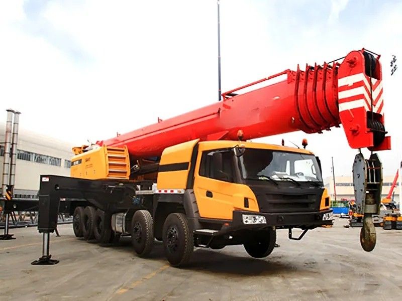 Top STC1000T 100 ton zware hydraulische vrachtwagenkraan met max. vermogen van 353/1900kW/rpm