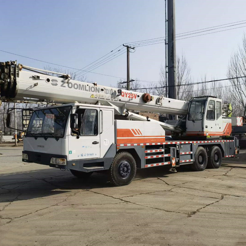 RY25V 39m Hydraulische kraan 25 ton Gebruikte kraan Trucks Wit Max. Liftbelasting 45TON