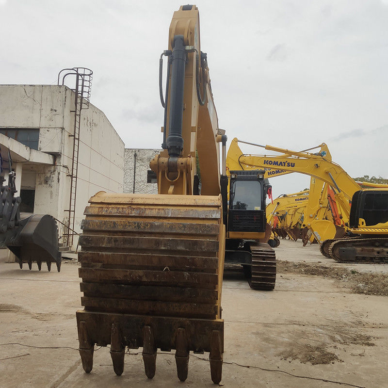 Gebruikte Komatsu PC450-7/PC450-8 45 ton krabbelgraver met 450000kg bedrijfsgewicht