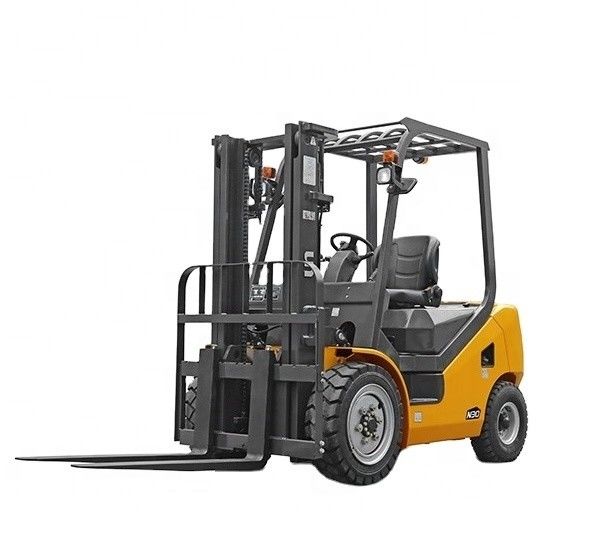 2.5 ton 3 ton diesel vorkheftruck met een totale breedte van 1225 mm en een draaiband van 2400 mm