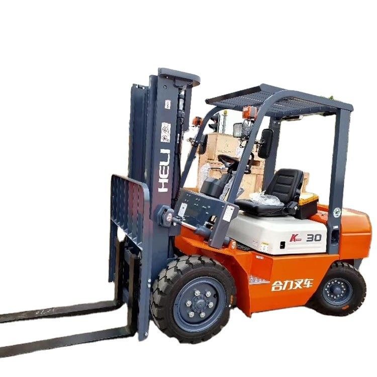 2.5 ton 3 ton diesel vorkheftruck met een totale breedte van 1225 mm en een draaiband van 2400 mm