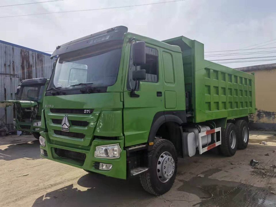 Gebruikte Sinotruck 6x4 371 pk 30 ton Howo Tipper Dump Truck met Weichai WD615.47 motor