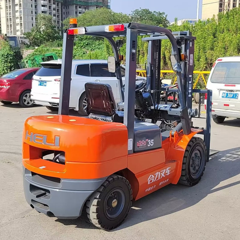 Chinese HELI 3,5 ton gebruikte dieselforklift met flexibele manoeuvrabiliteit