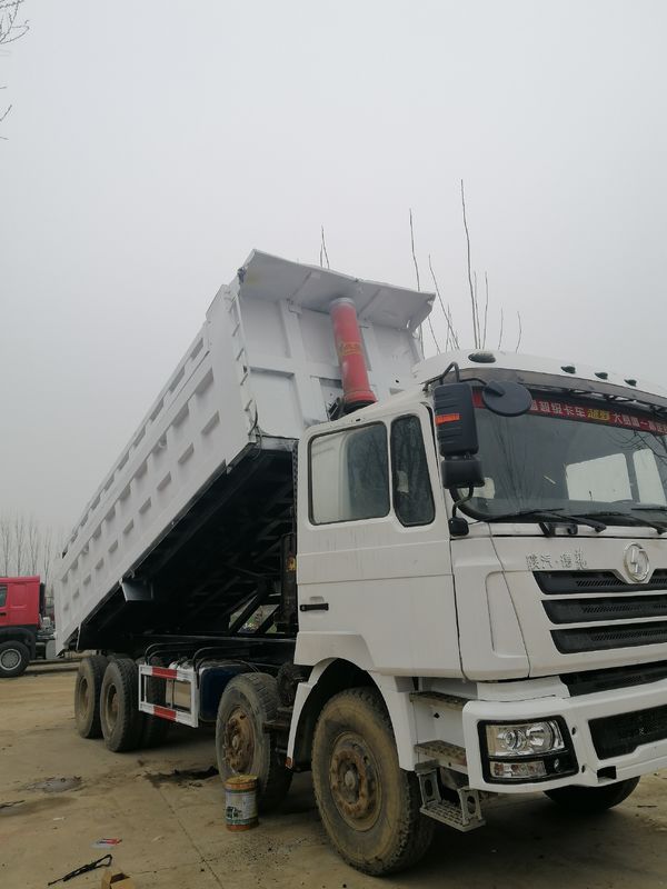 39000kg gewicht Shacman F3000 8x4 Tipper Truck Dump Truck 6.2-8m Cargo Tank Lengte