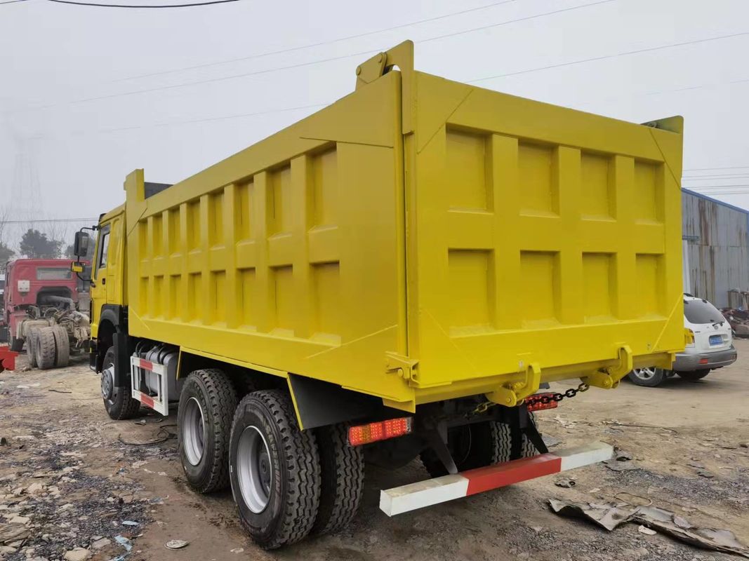 Gebruikte Howo 6x4 Tipper Truck Dump Truck Euro 2 Emission Standard Cargo Tank Lengte ≥ 8m