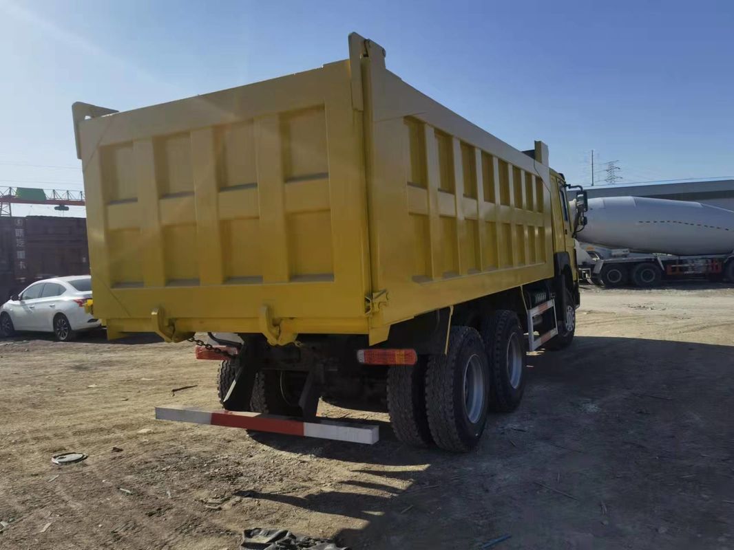 Gebruikte Howo 6x4 Tipper Truck Dump Truck Euro 2 Emission Standard Cargo Tank Lengte ≥ 8m