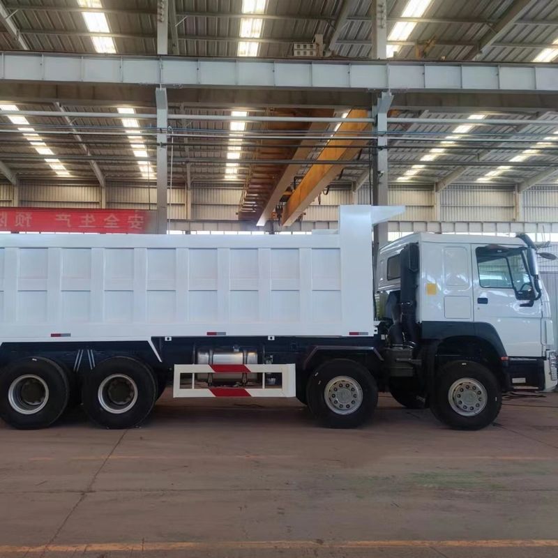 Howo 8x4 LHD Dump Tipper Truck met maximaal koppel 500-1000Nm en motorcapaciteit 6-8L