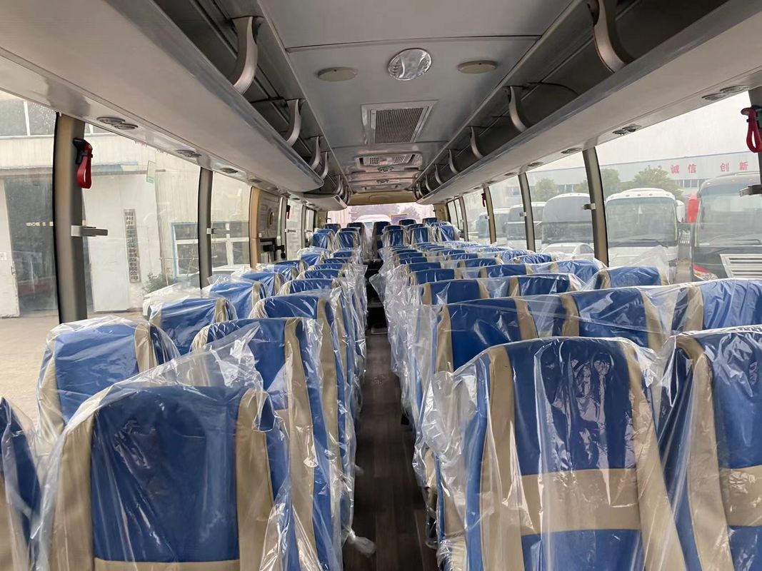 70 zitplaatsen LHD Luxe Coach Bus Gebruikte Yutong Bus in goede staat Diesel brandstof type