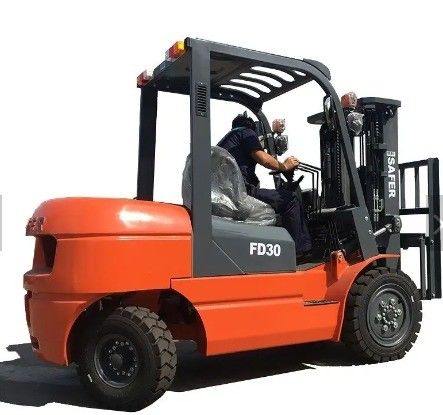 FD30 Diesel vorkheftruck met 4300 kg gewicht en 125 mm vorkbreedte aangedreven door Isuzu motor