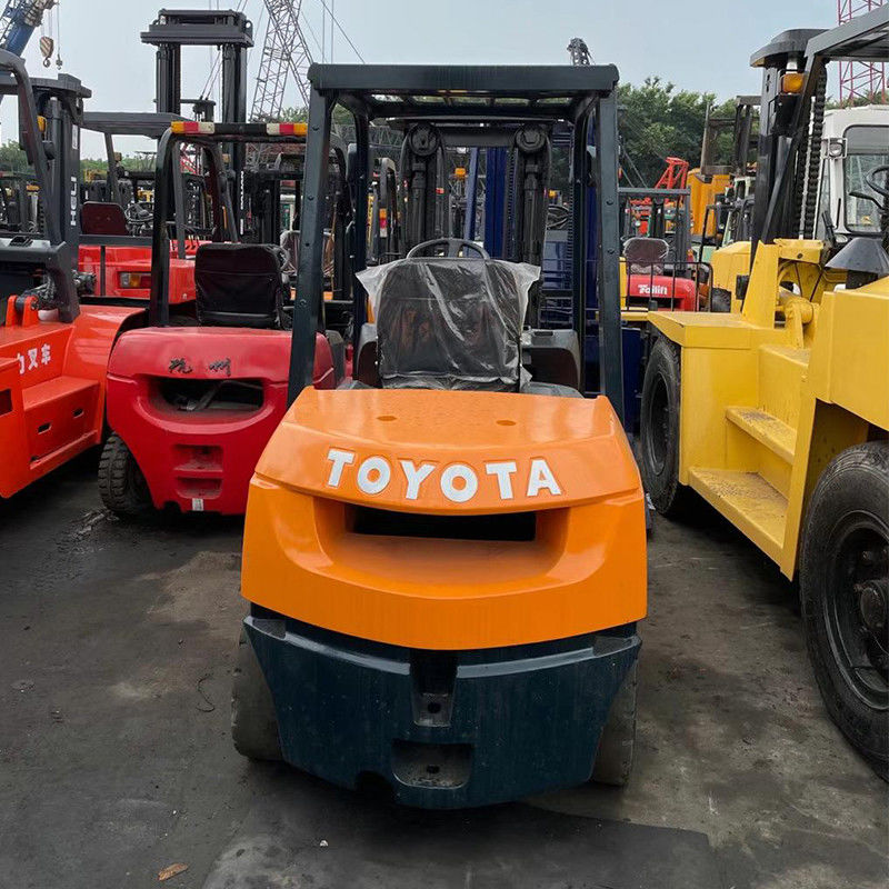 Veelzijdige 3,5t gebruikte mijnbouw vorkheftruck met vierwielaandrijving Toyota Diesel voor materiaalverwerking