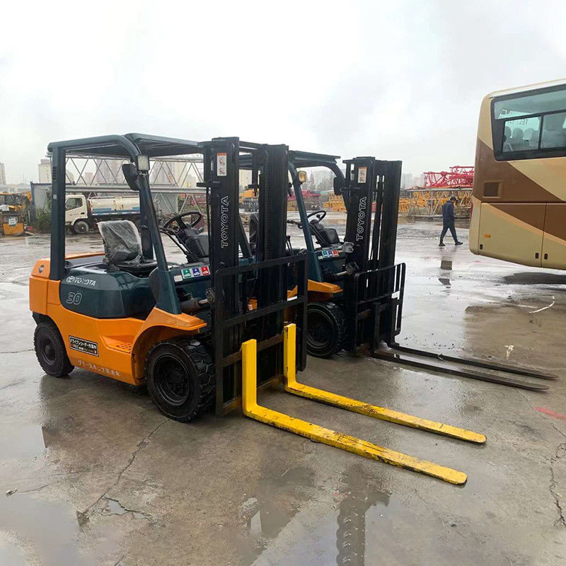 Oorspronkelijke 1,5 ton diesel vorkheftruck met elektrische zijbaan en zware 3 ton capaciteit