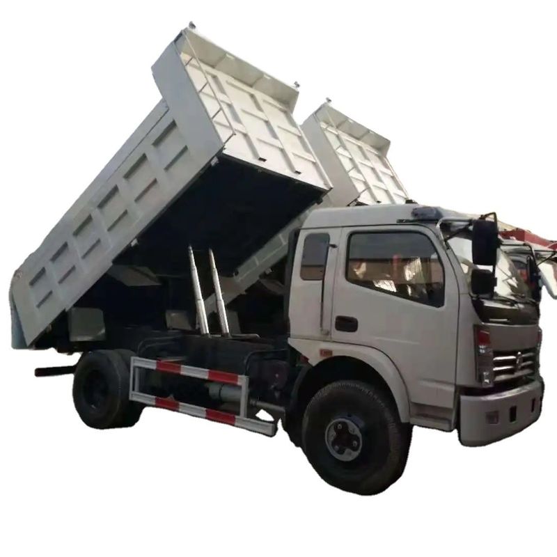 DONGFENG 6 wielen 4X2 dumper truck kleine tipper truck goede staat SINOTRUCK versnellingsbak