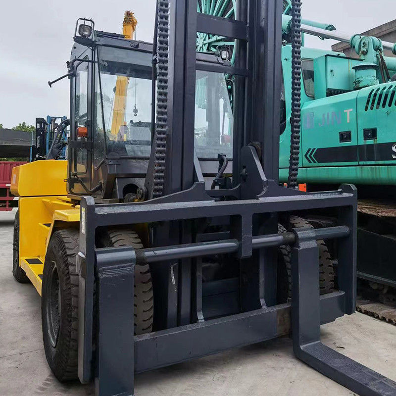 Boerderijen 16 ton Diesel Gebruikte vorkheftruck Komatsu met 4m hefhoogte en 150m vorkbreedte