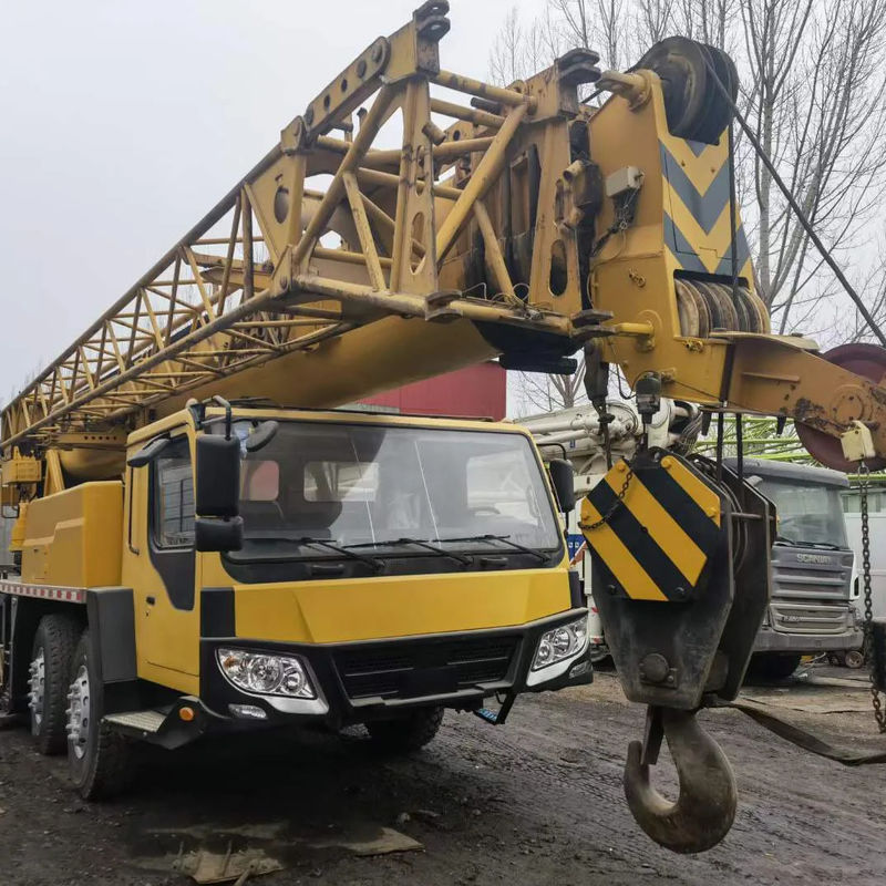 Max. Lifthoogte 58,1m 50ton Tweedehands vrachtwagen kraan met onderdelen