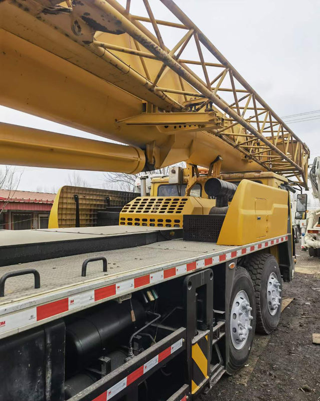 50 ton max. hefbelasting 50 ton nominale laadcapaciteit Tweedehands vrachtwagenkraan met onderdelen