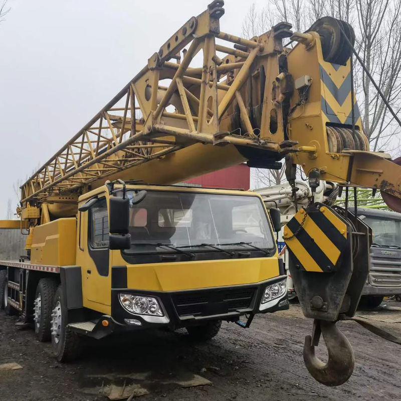 50 ton gebruikte vrachtwagenkraan met onderdelen hydraulische klep en pomp van merken