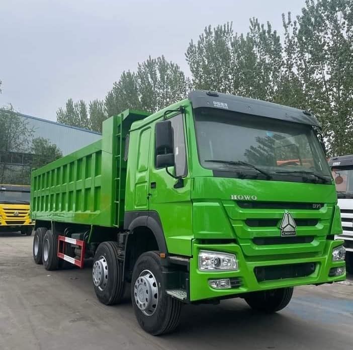 371 pk/336 pk/420 pk Gebruikte Howo Dump Truck 8x4 Tipper Truck met handgeschakelde transmissie