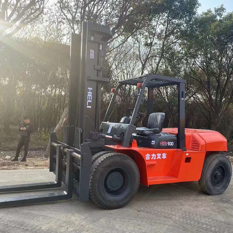 10 ton heftruck met minimale hefhoogte van 3 m uitstekende staat betaalbaar